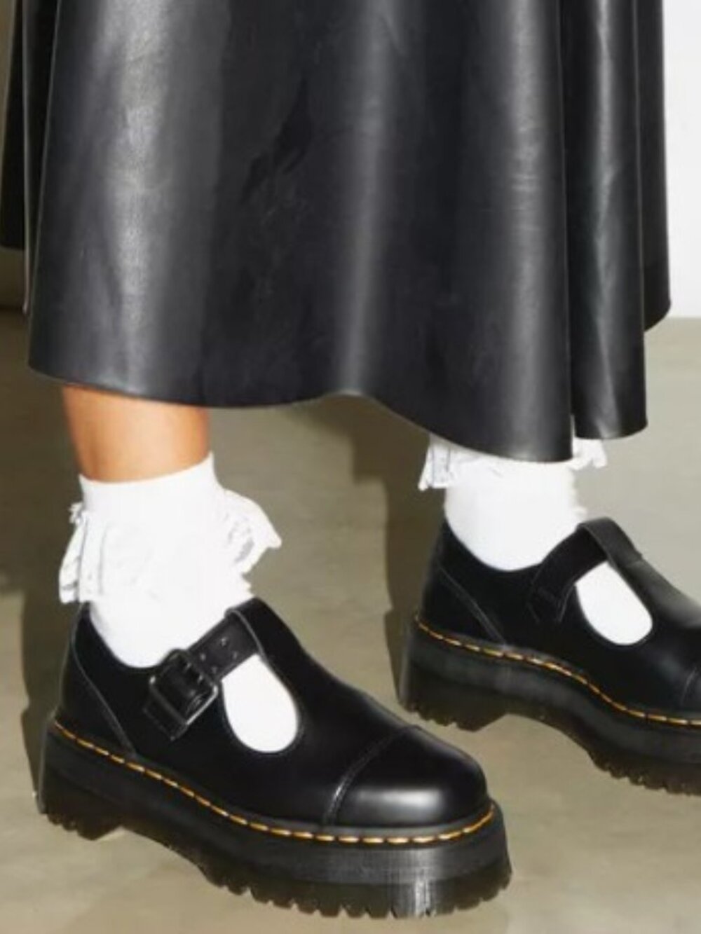NEVER WORN DR MARTENS Bethan Leather Platform Shoes